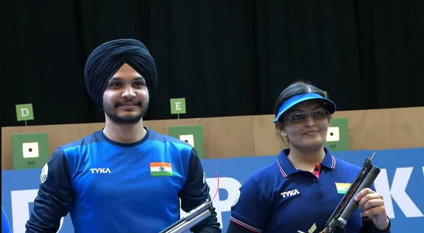 Sarabjot-Singh-And-Divya-Subbaraju-Thadigol-Win-Mixed-Team